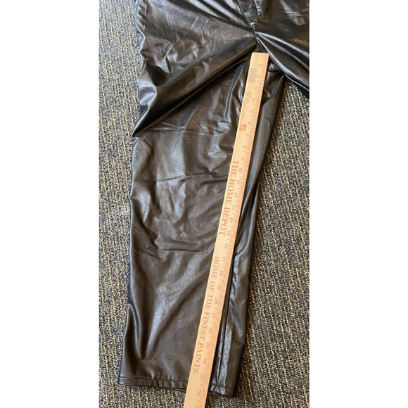 REWASH Women’s High Rise Vegan Leather Pull on Pants Black Size LARGE Y2K NWT - Picture 3 of 8